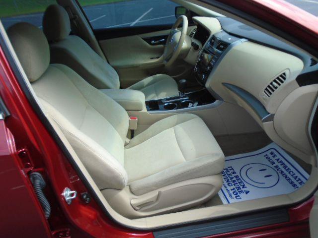 Nissan Altima 2.5 2013