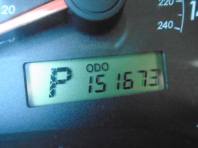 Toyota Corolla Base 5-Speed MT 2011