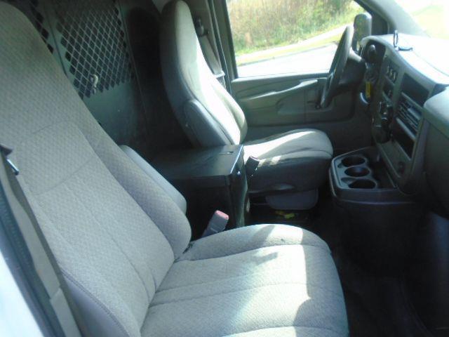 Chevrolet Express 2500 Cargo 2011