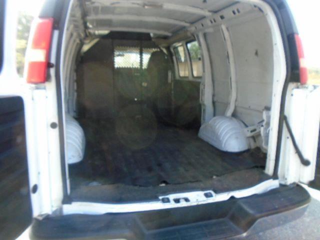 Chevrolet Express 2500 Cargo 2011