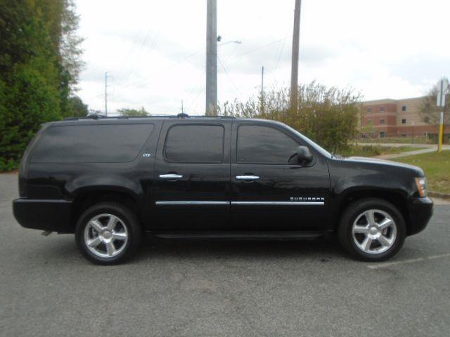 Chevrolet Suburban LTZ 1500 4WD 2010