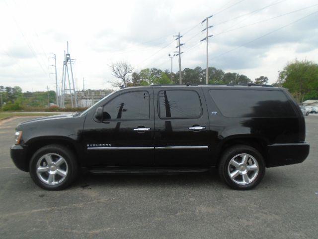 Chevrolet Suburban LTZ 1500 4WD 2010
