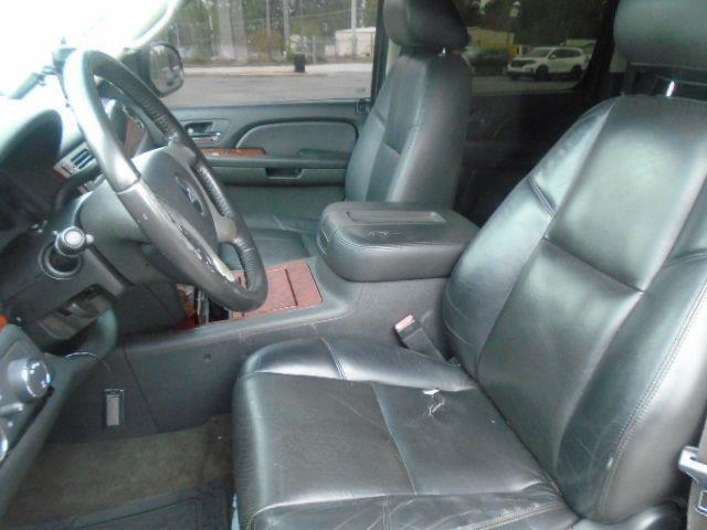 Chevrolet Suburban LTZ 1500 4WD 2010