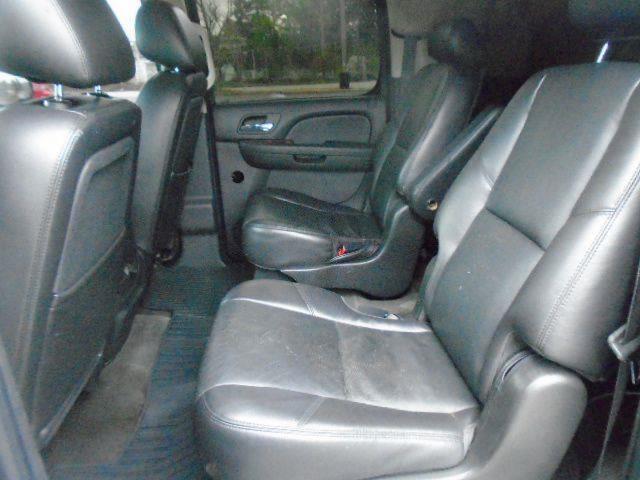 Chevrolet Suburban LTZ 1500 4WD 2010