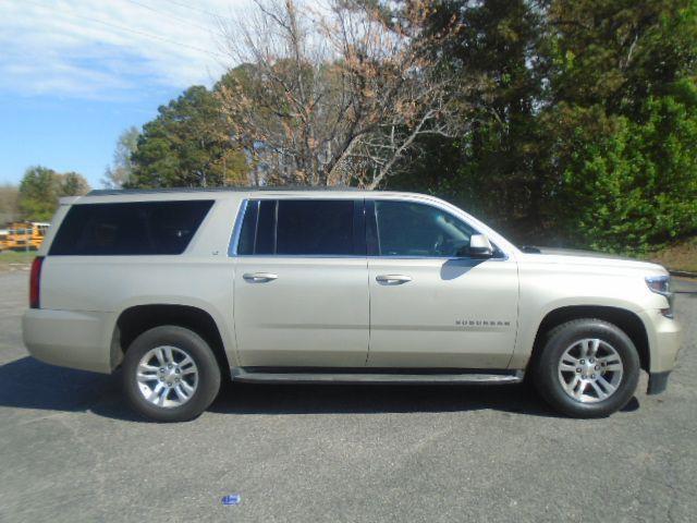 Chevrolet Suburban LT 4WD 2016