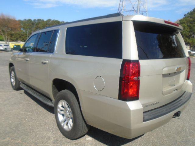 Chevrolet Suburban LT 4WD 2016