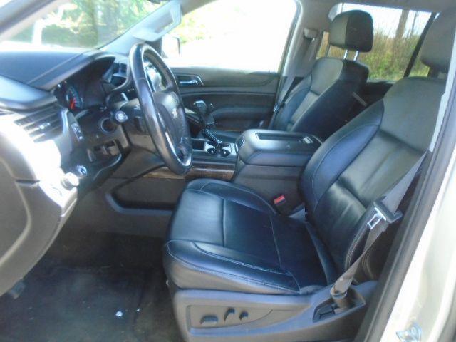 Chevrolet Suburban LT 4WD 2016