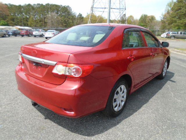 Toyota Corolla S 5-Speed MT 2013