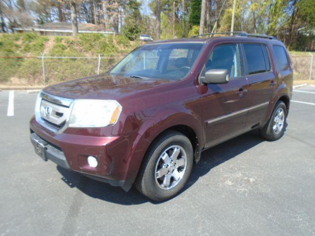 Honda Pilot Touring 2WD 5-Spd AT with DVD 2011
