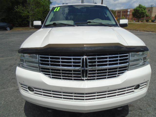 Lincoln Navigator 2WD 2011