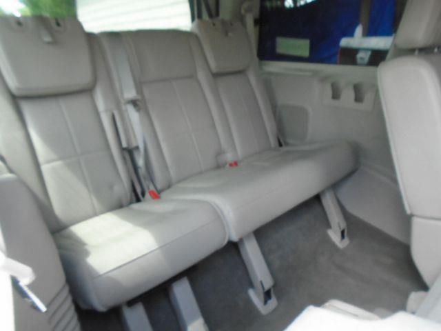 Lincoln Navigator 2WD 2011