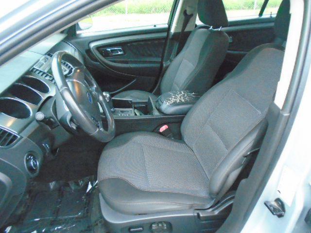 Ford Taurus SEL FWD 2011
