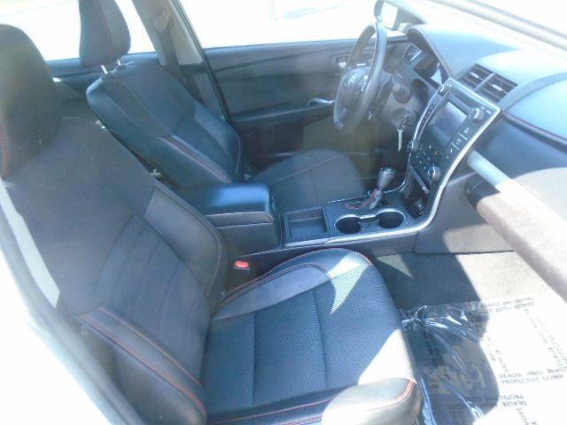 Toyota Camry LE 2017