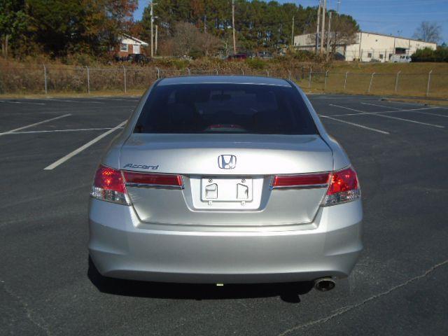 Honda Accord LX sedan AT 2011