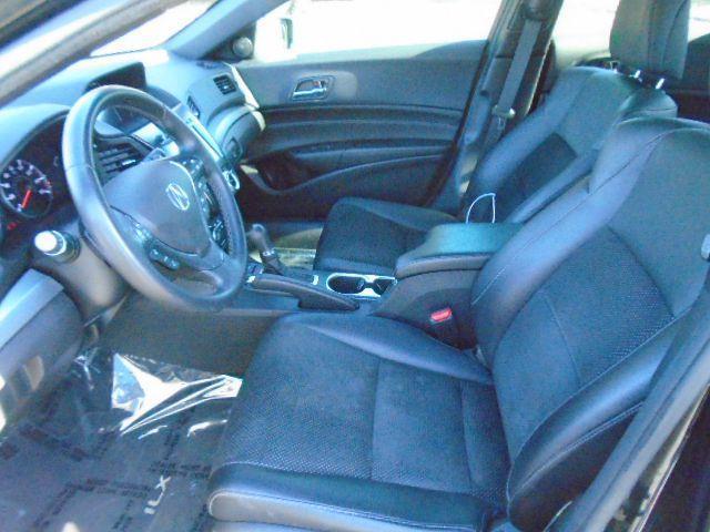 Acura ILX 8-Spd AT w/ Technology Plus Package 2016