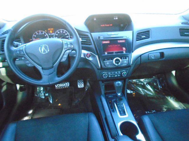Acura ILX 8-Spd AT w/ Technology Plus Package 2016