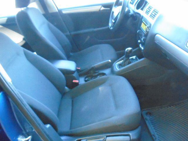 Volkswagen Jetta SE 6A 2015
