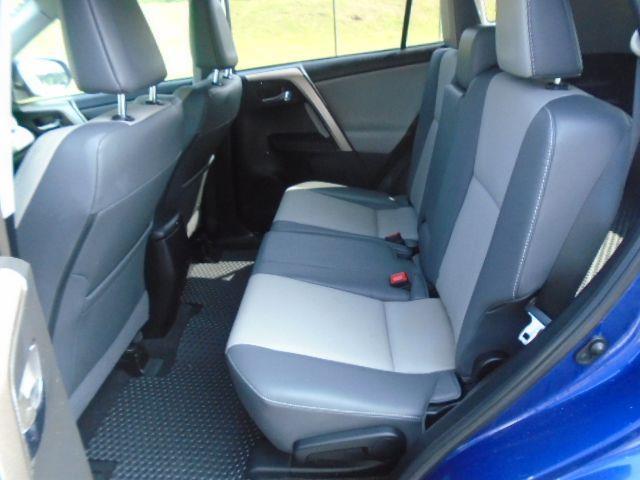 Toyota RAV4 Limited FWD 2014