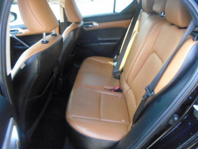 Lexus CT 200h Base 2015