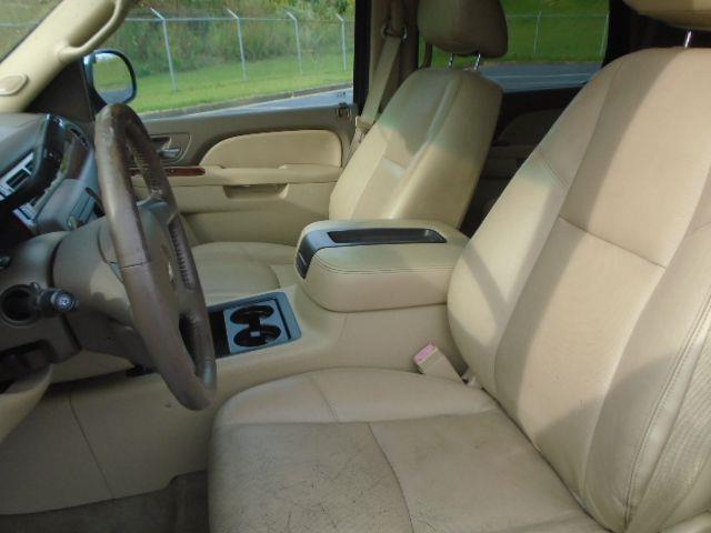 Chevrolet Tahoe LTZ 2WD 2013