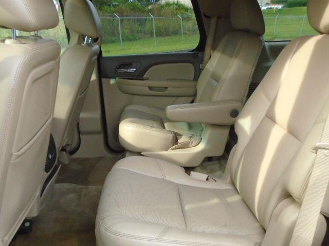 Chevrolet Tahoe LTZ 2WD 2013