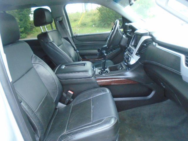 GMC Yukon XL SLT 1/2 Ton 4WD 2015