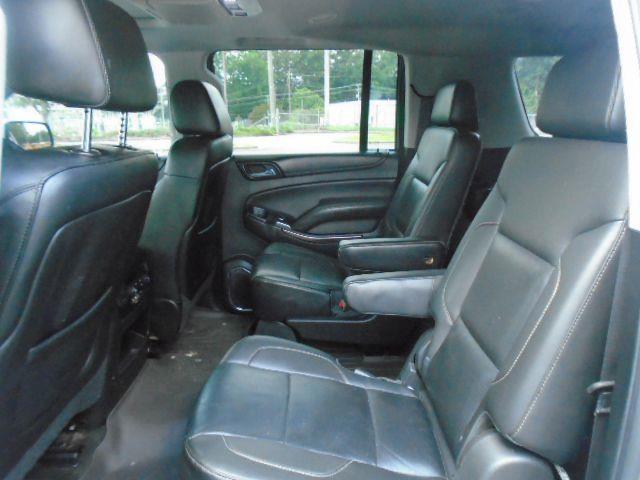 GMC Yukon XL SLT 1/2 Ton 4WD 2015