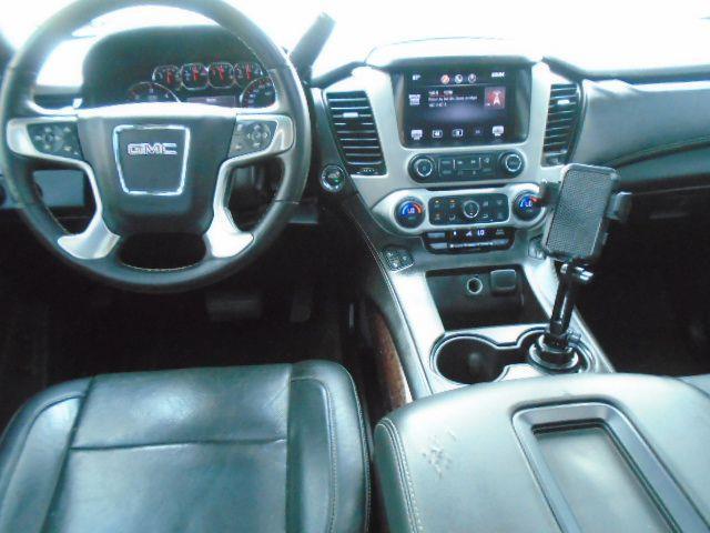 GMC Yukon XL SLT 1/2 Ton 4WD 2015
