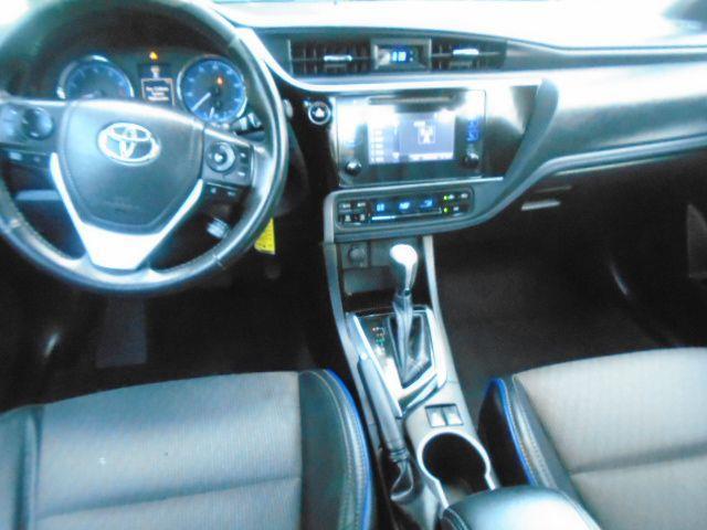 Toyota Corolla L CVT 2017