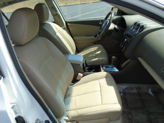 Nissan Altima 2.5 S 2012