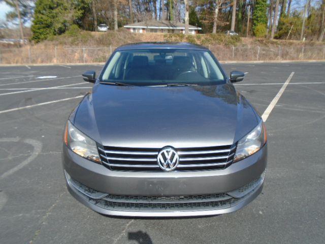 Volkswagen Passat 2.5L SE AT 2014