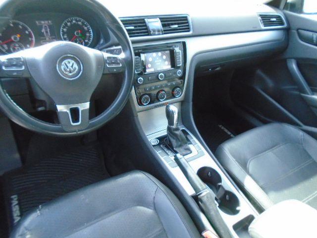 Volkswagen Passat 2.5L SE AT 2014