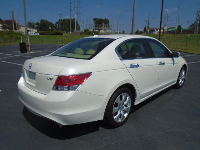 Honda Accord EX-L V-6 Sedan AT 2010
