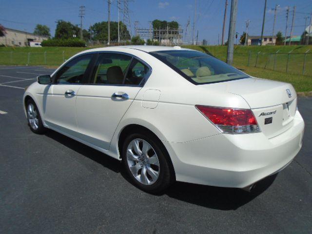 Honda Accord EX-L V-6 Sedan AT 2010