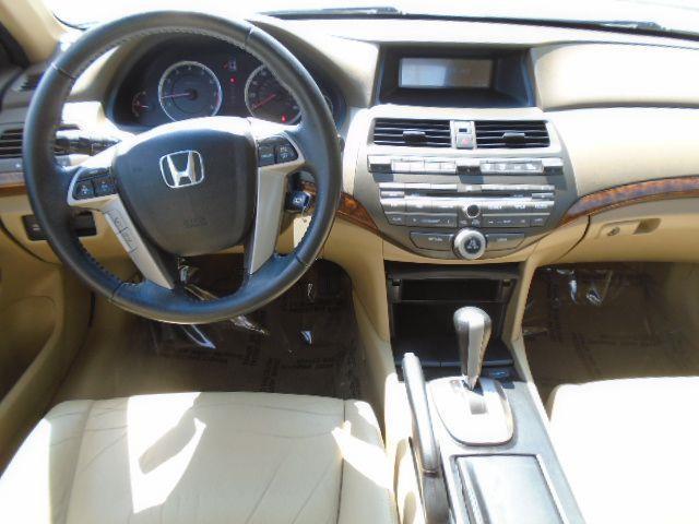 Honda Accord EX-L V-6 Sedan AT 2010
