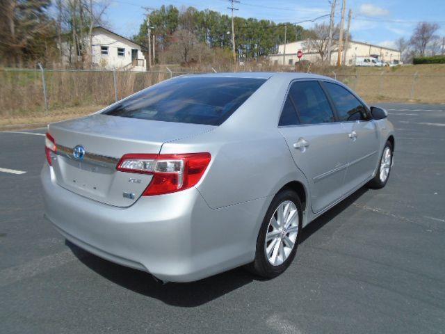 Toyota Camry Hybrid LE 2012