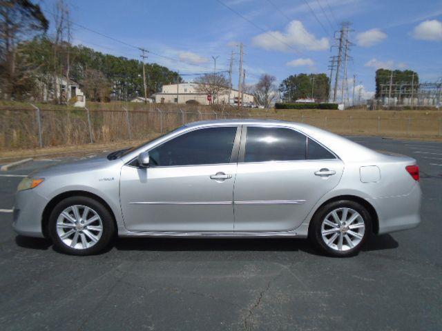 Toyota Camry Hybrid LE 2012