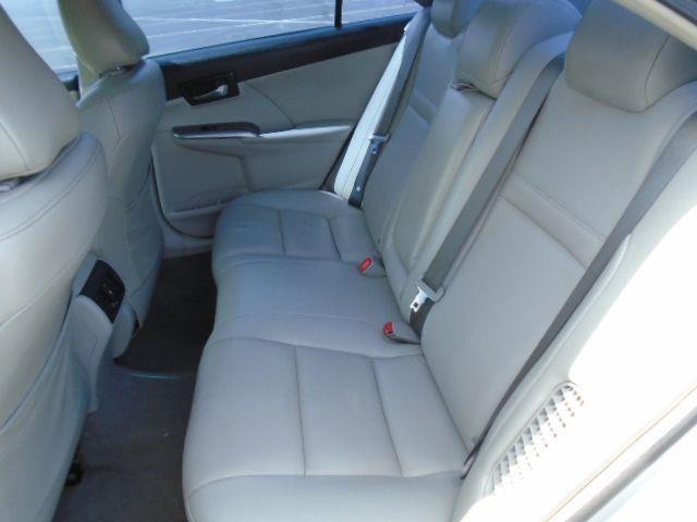 Toyota Camry Hybrid LE 2012