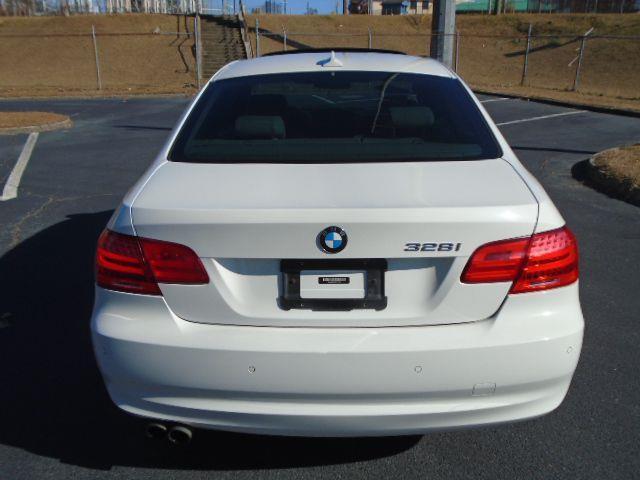 BMW 3-Series 328i Coupe 2012