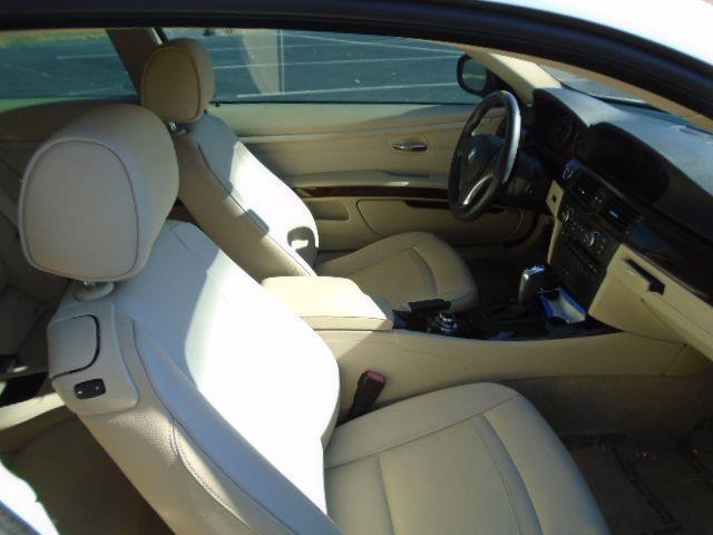 BMW 3-Series 328i Coupe 2012