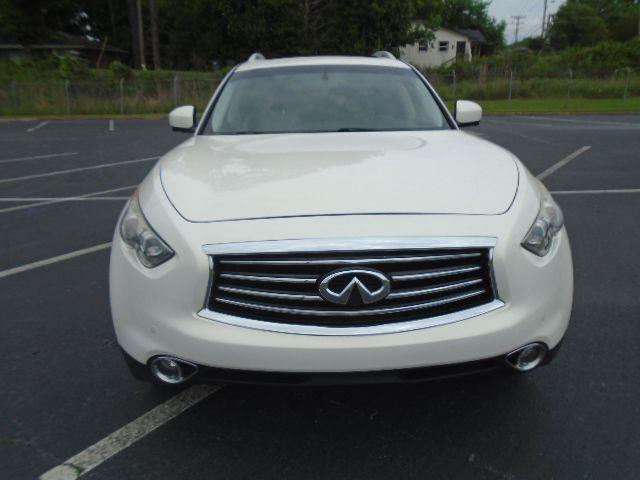 Infiniti QX70 Base 2015