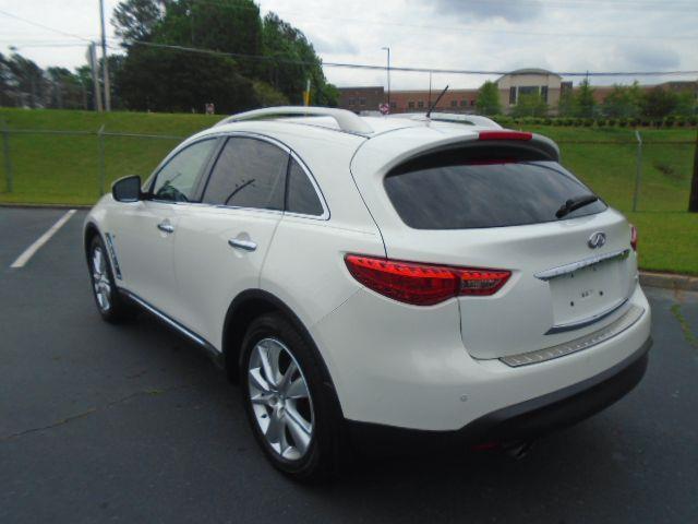 Infiniti QX70 Base 2015