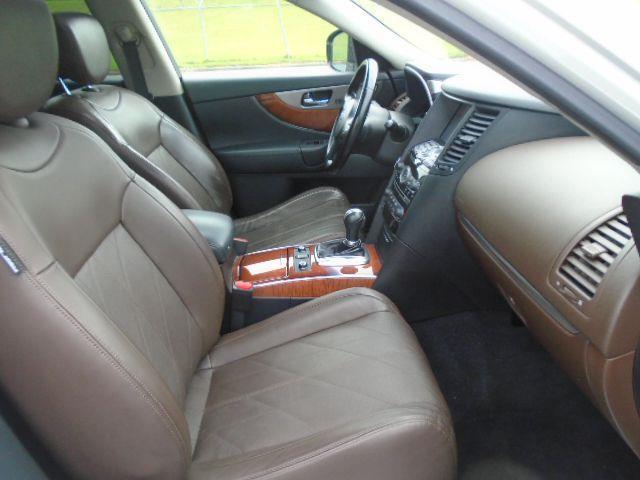 Infiniti QX70 Base 2015