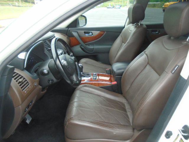 Infiniti QX70 Base 2015