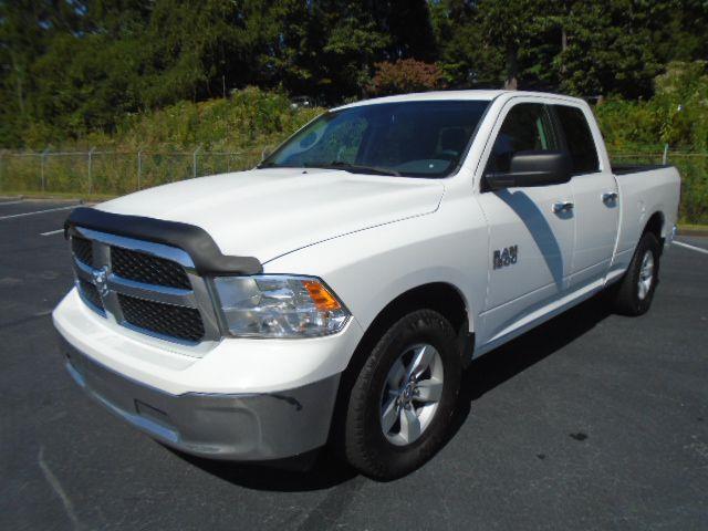 RAM 1500 SLT Quad Cab 2WD 2016
