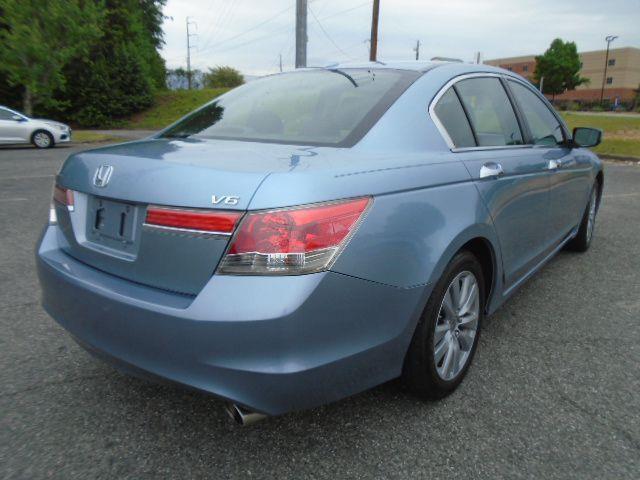 Honda Accord EX-L V-6 Sedan AT 2011