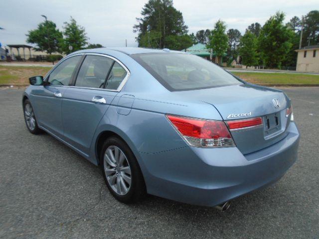Honda Accord EX-L V-6 Sedan AT 2011