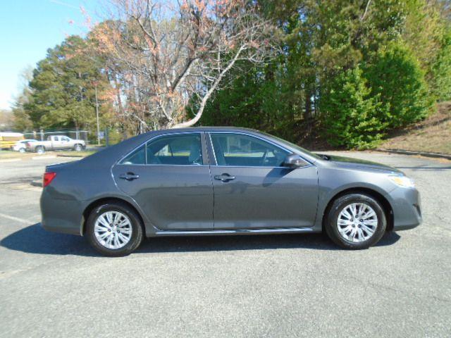 Toyota Camry SE 2012