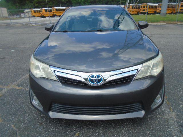 Toyota Camry Hybrid XLE 2013