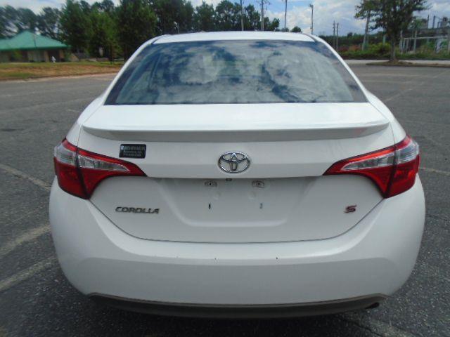 Toyota Corolla LE CVT 2016